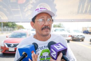 Productores en caseta El Pisal