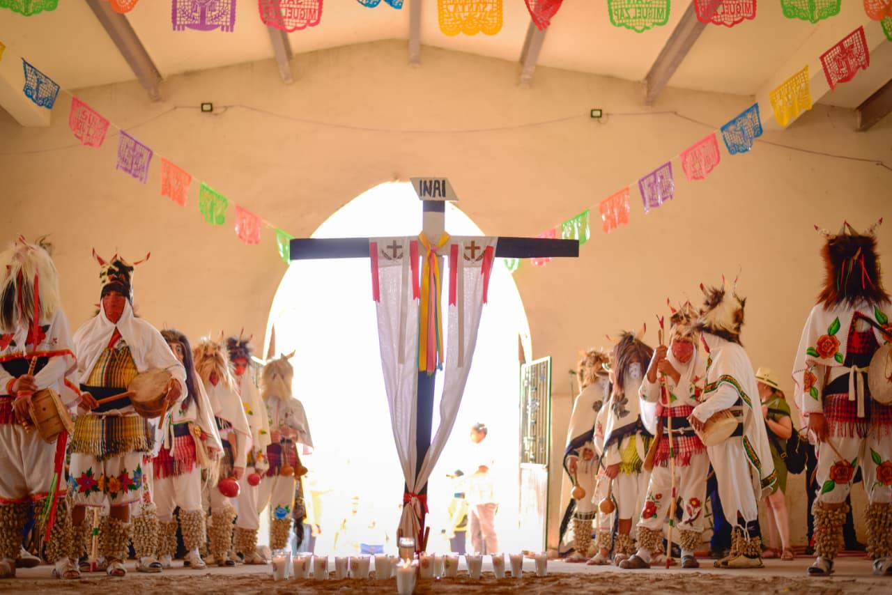 Celebraciones en el centro ceremonial de San Miguel Zapotitlán, en Ahome