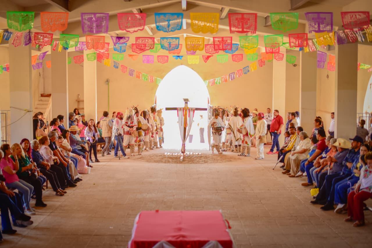 Celebraciones en el centro ceremonial de San Miguel Zapotitlán, en Ahome