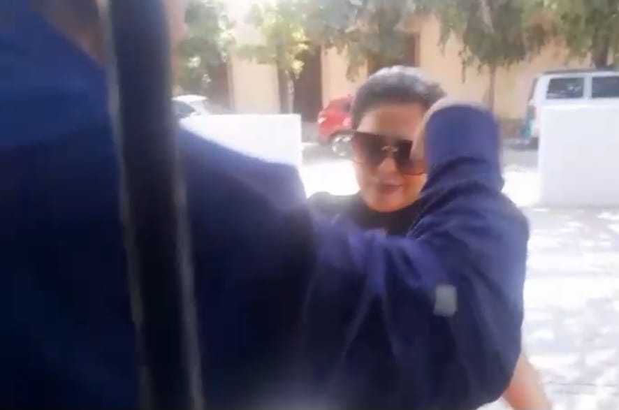 celina medina salazar directora del sistema dif de mocorito se confronto con guerreros azules