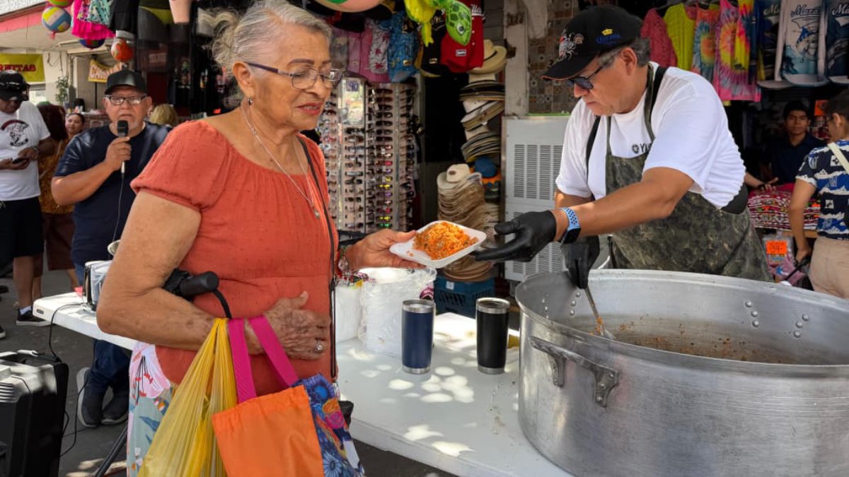 cevichada en el mercado pino suarez de mazatlan sinaloa adulta