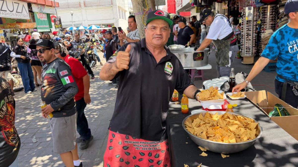 cevichada en el mercado pino suarez de mazatlan sinaloa señor
