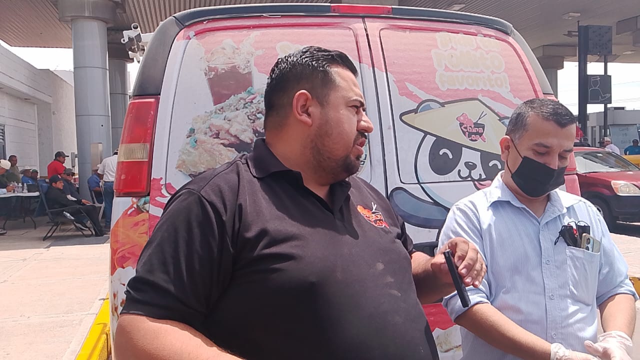 Chinaloa lleva comida a prodcutores manifestantes de Cuatro Caminos
