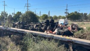 choque tipo volcadura en guasave sinaloa