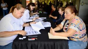 ciudadania aprovecha jornada de apoyos de beneficencia publica en culiacan sin
