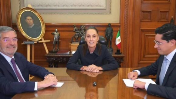 Sheinbaum nombra a Roberto Velasco como nuevo canciller de la SRE tras salida de Juan Ramón De la Fuente