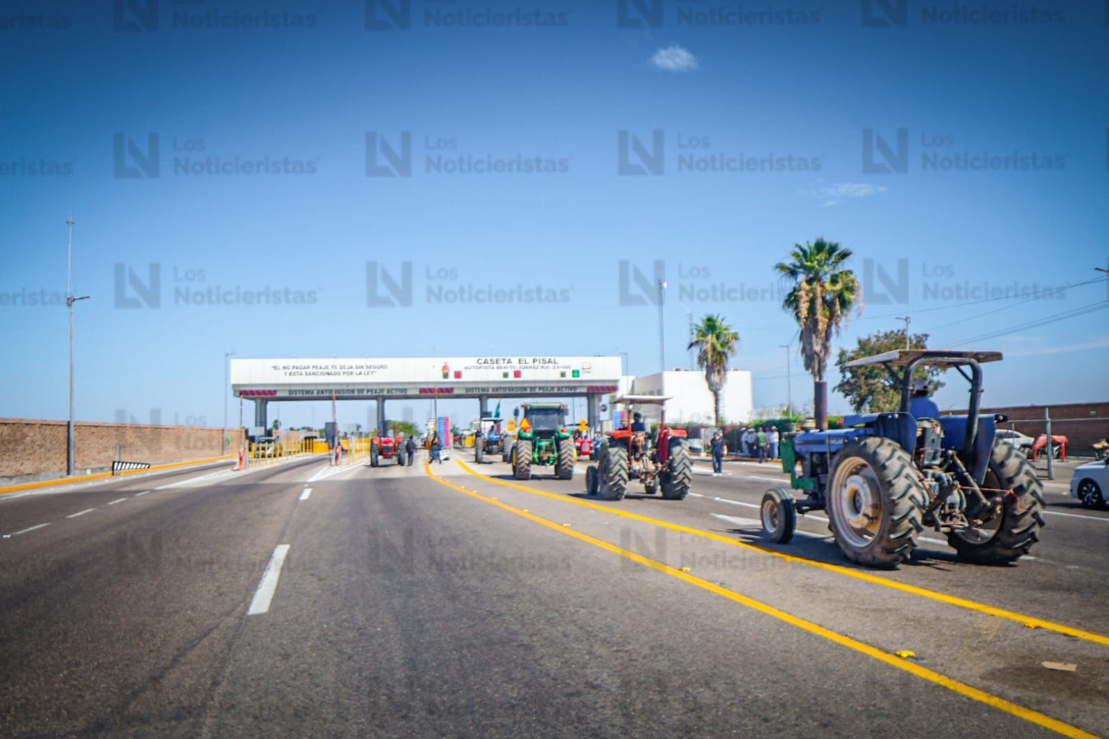 productores liberan la caseta de cobro el pisal en navolato