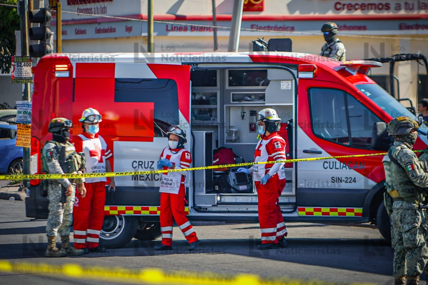Ejecutan a un conductor de un vehículo en el sector Mercado de Abastos al sur de Culiacán