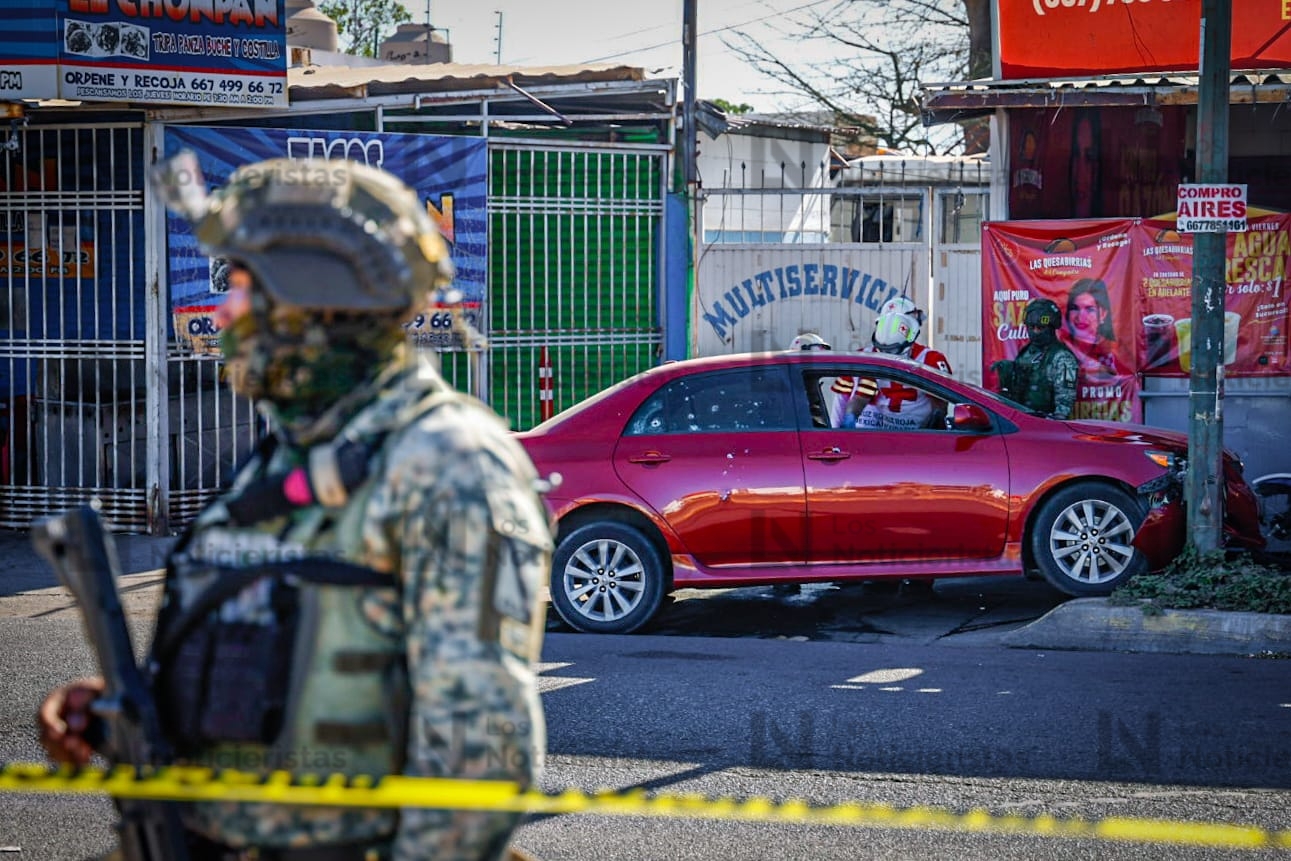 Ejecutan a un conductor de un vehículo en el sector Mercado de Abastos al sur de Culiacán