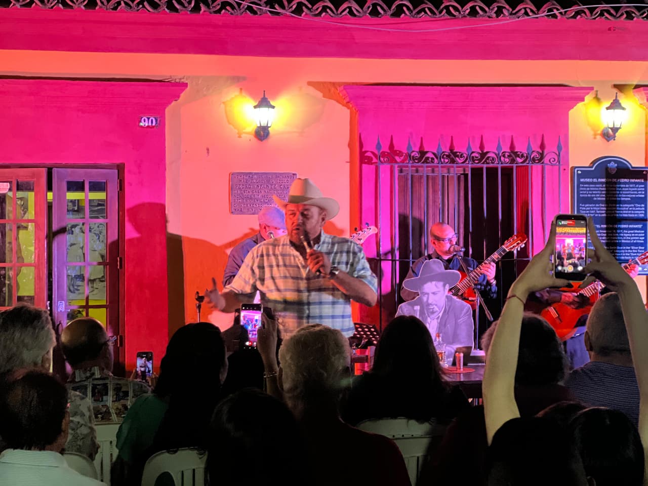Conmemoran aniversario luctuoso de Pedro Infante