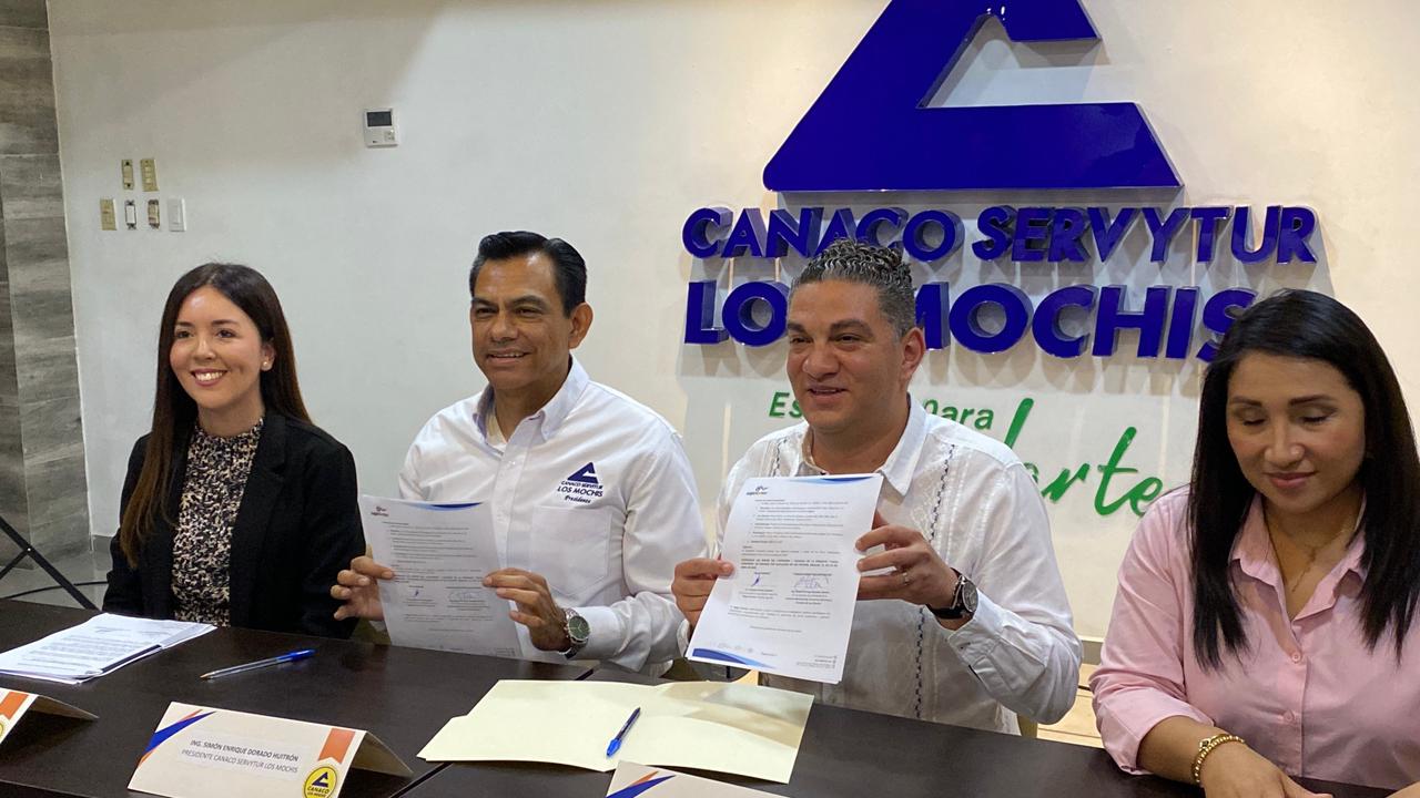 Canaco Los Mochis firma convenio con Baja Ferries