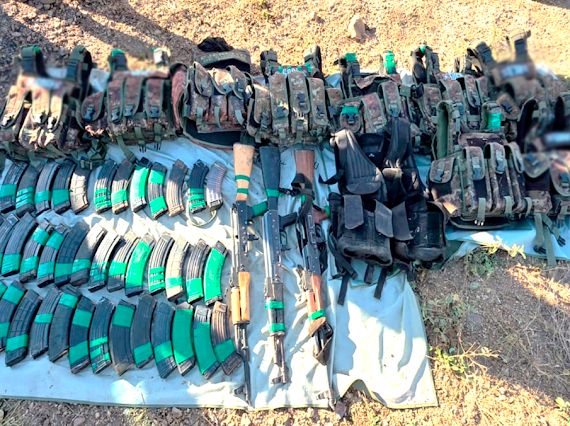 elementos del ejercito decomisan armas largas y cartuchos en operativos al sur de sinaloa
