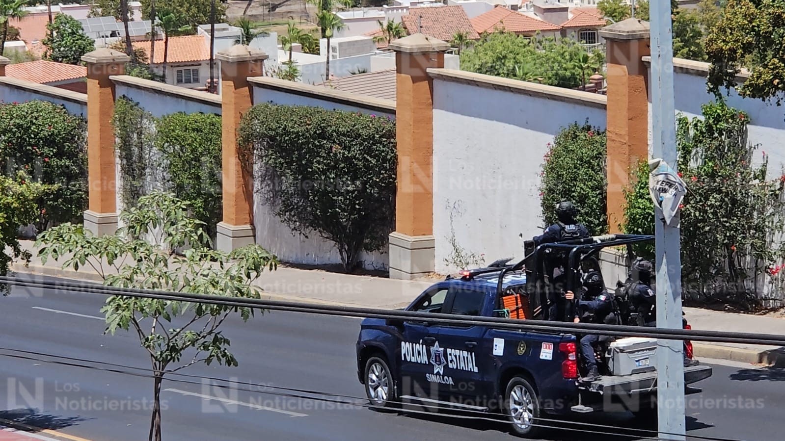 Persecución deja por lo menos dos detenidos y un vehículo asegurado en Montebello de Culiacán