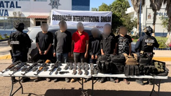 ¡Andaban en carro robado! Detienen los GOES a 6 sujetos armados entre ellos un menor de edad en El Molino, Navolato