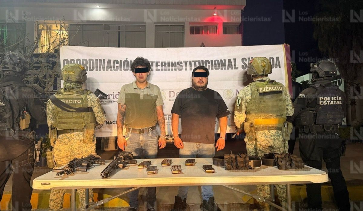 Fusiles de asalto, cargadores y equipo táctico: lo asegurado en balacera en la República Mexicana de Culiacán, Sinaloa