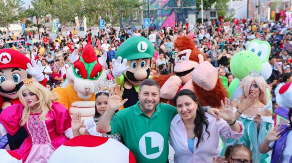 Con regalos, sorpresas y mucha diversión, José Paz López festeja a lo grande a niñas y niños de Badiraguato