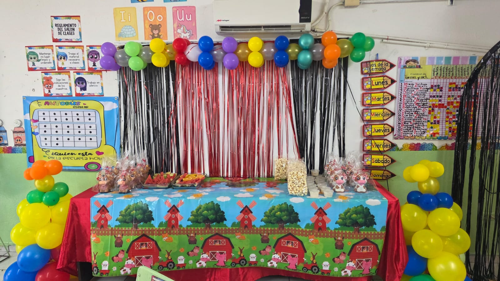 Día del Niño en la Escuela Francisco Zarco en Culiacán