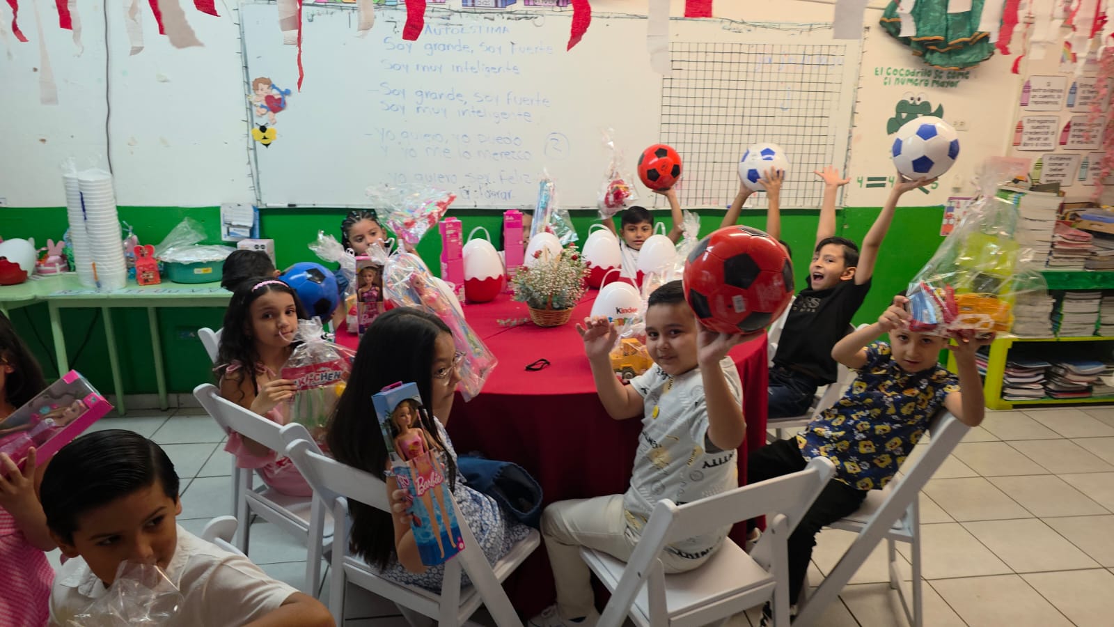 Día del Niño en la Escuela Francisco Zarco en Culiacán