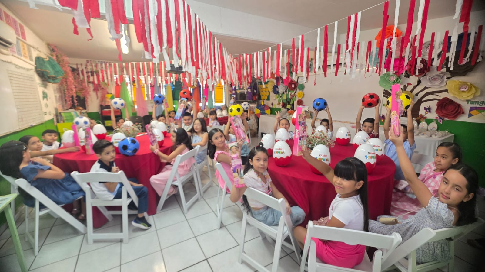 Día del Niño en la Escuela Francisco Zarco en Culiacán