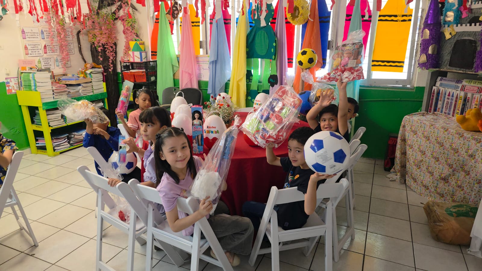 Día del Niño en la Escuela Francisco Zarco en Culiacán