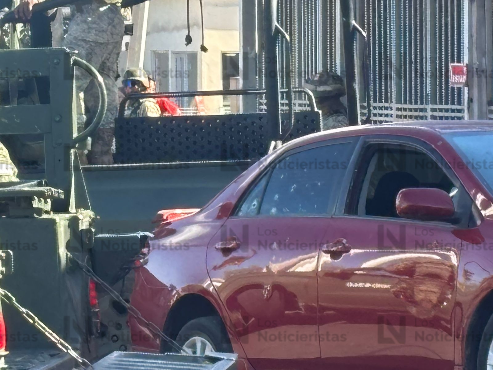 Ejecutan a un conductor de un vehículo en el sector Mercado de Abastos al sur de Culiacán