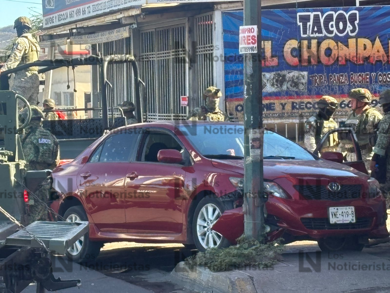 Ejecutan a un conductor de un vehículo en el sector Mercado de Abastos al sur de Culiacán