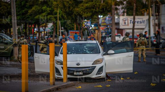 ¡Era enfermero! Identifican a uno de los dos hombres asesinados en un vehículo en la KZ4 de Culiacán, Sinaloa