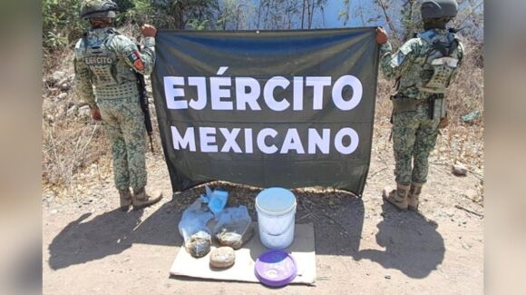 Estaban en una cubeta; militares localizan 6 kilos de goma de opio en Culiacán, Sinaloa