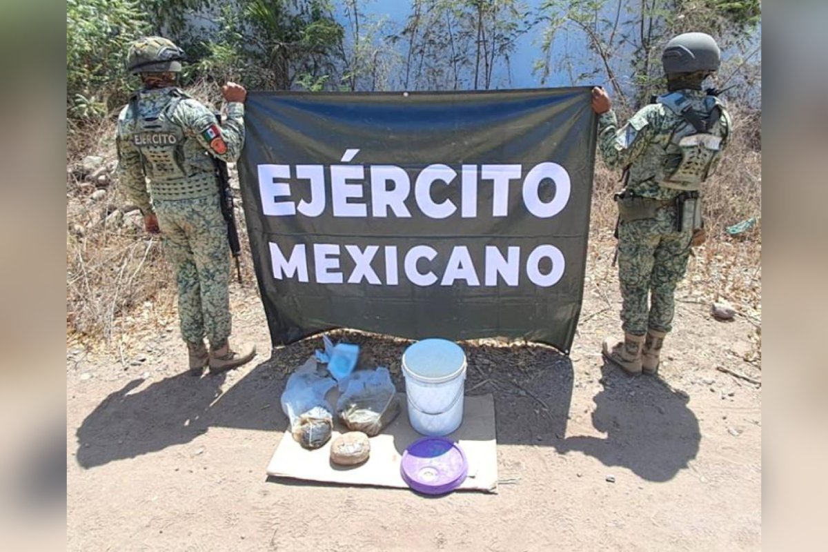 Ejército Mexicano decomisa goma de opio