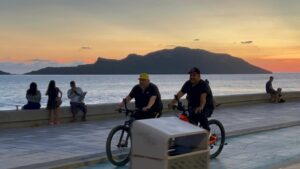 el coyote y chuy lizarraga llegaran a las playas de mazatlan