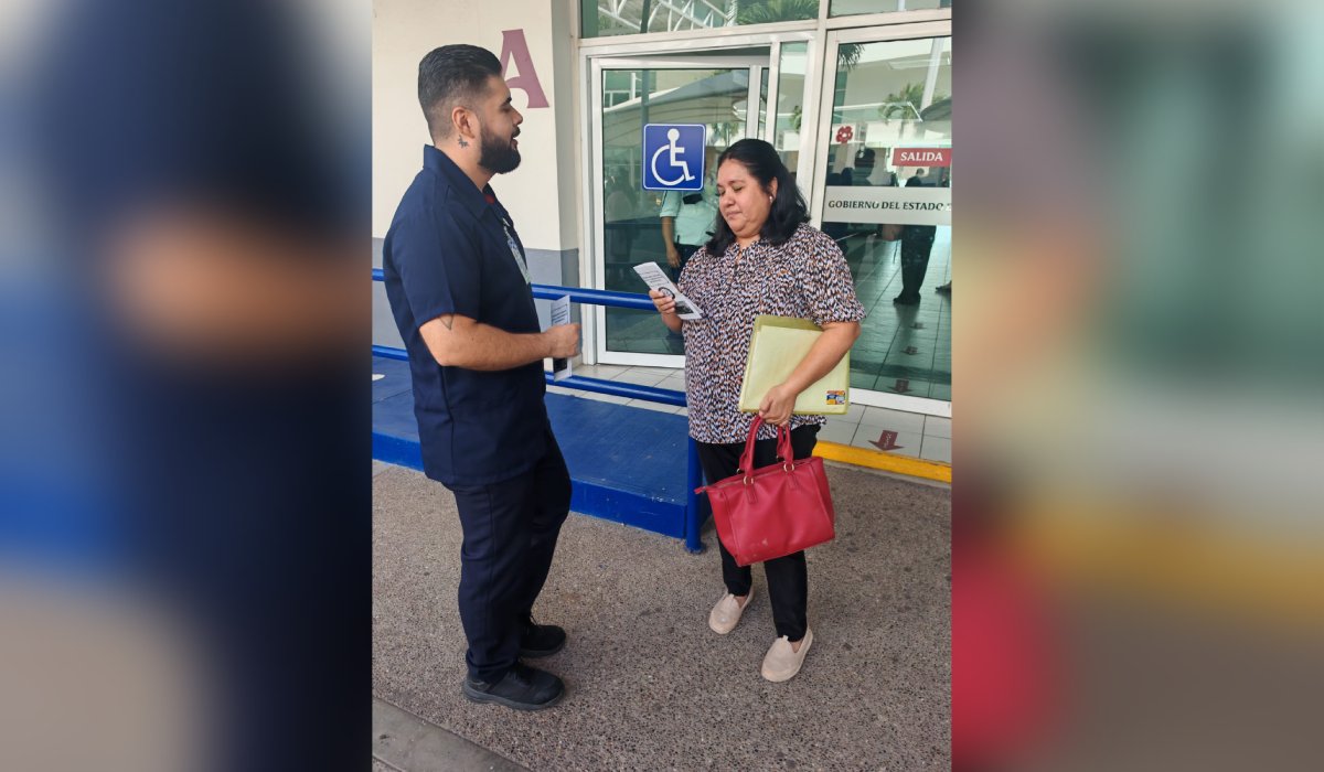 Entrega de certificados de discapacidad en el Hospital Civil de Culiacán