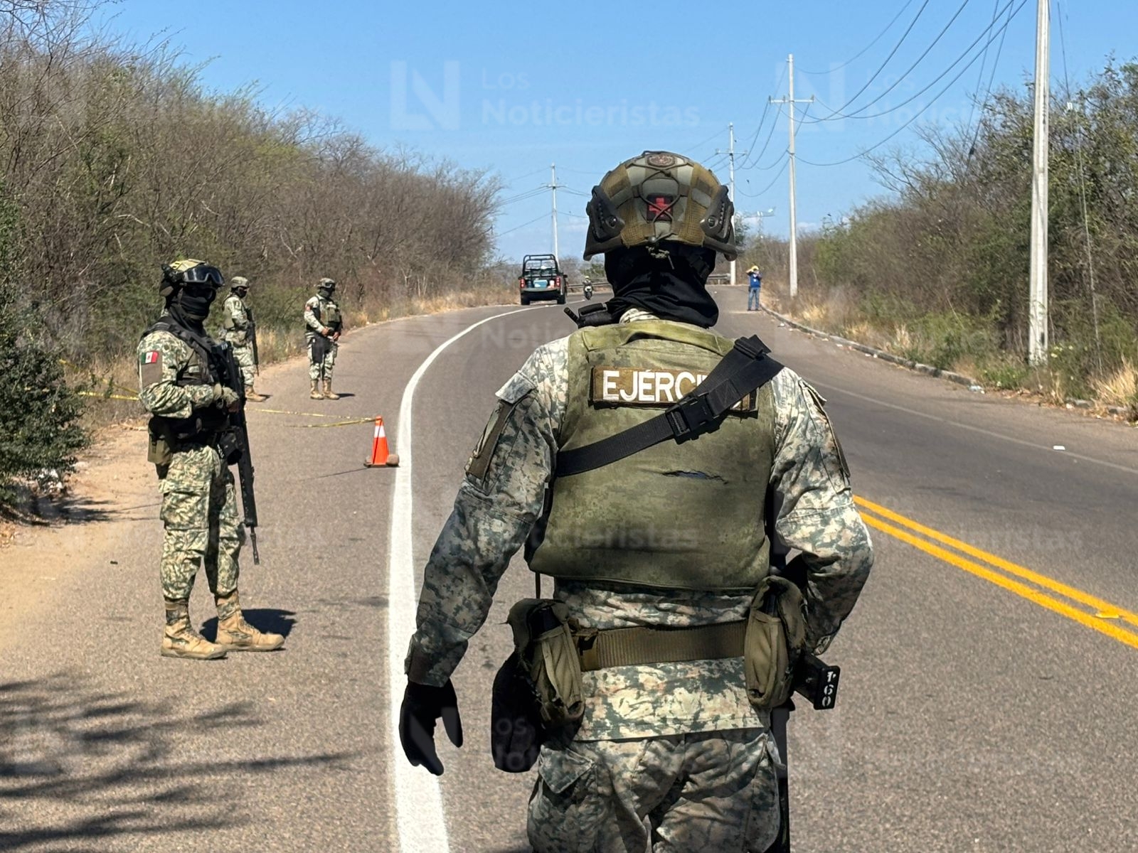 Envuelto en plástico negro fue localizado asesinado un hombre a la altura de Los Agaves sindicatura de Imala en Culiacán