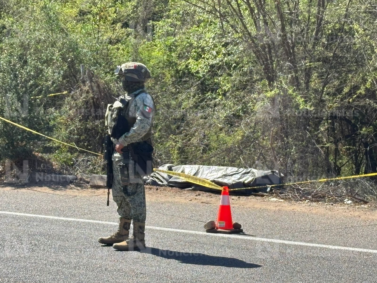 Envuelto en plástico negro fue localizado asesinado un hombre a la altura de Los Agaves sindicatura de Imala en Culiacán