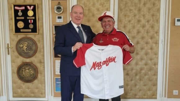 ‘Un rojo que une reinos’, Venados de Mazatlán, Sinaloa lleva su esencia hasta el Palacio de Mónaco en Europa