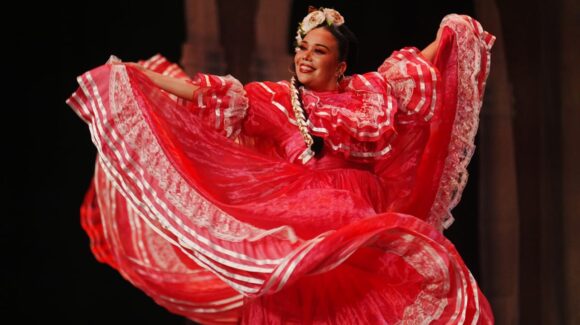‘Herencia Mexicana’ enciende el alma de Mazatlán, Sinaloa, con una noche inolvidable de tradición y folklore