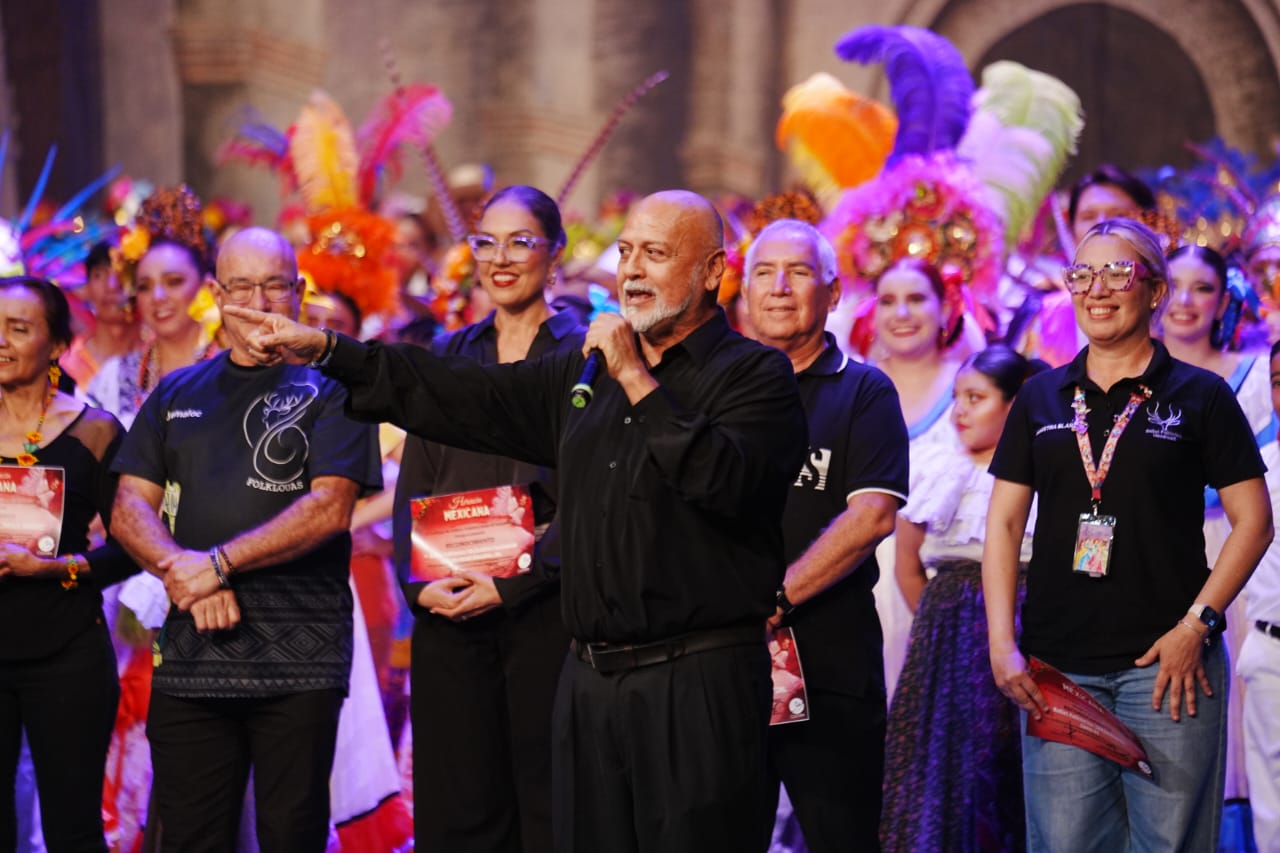 Espectáculo "Herencia Mexicana" cautiva en Mazatlán
