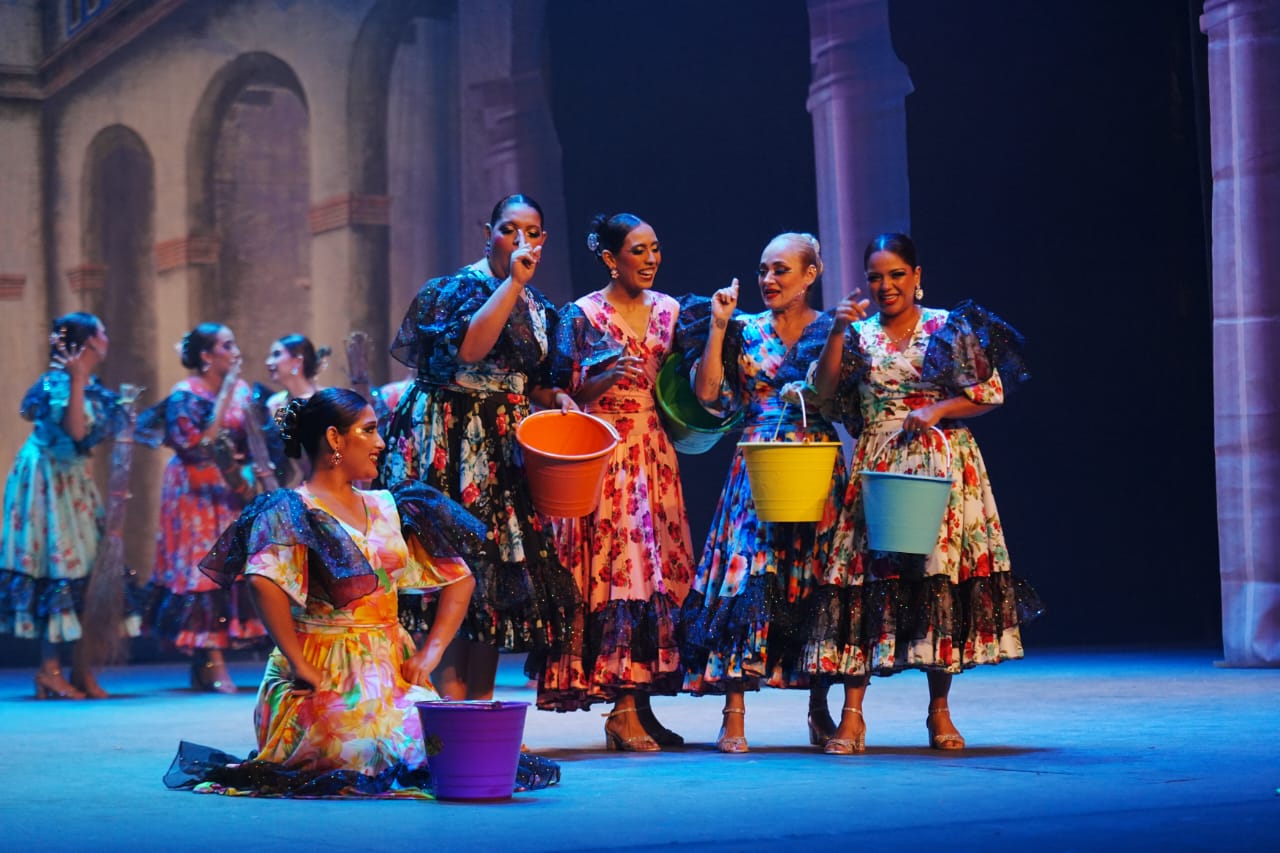Espectáculo "Herencia Mexicana" cautiva en Mazatlán