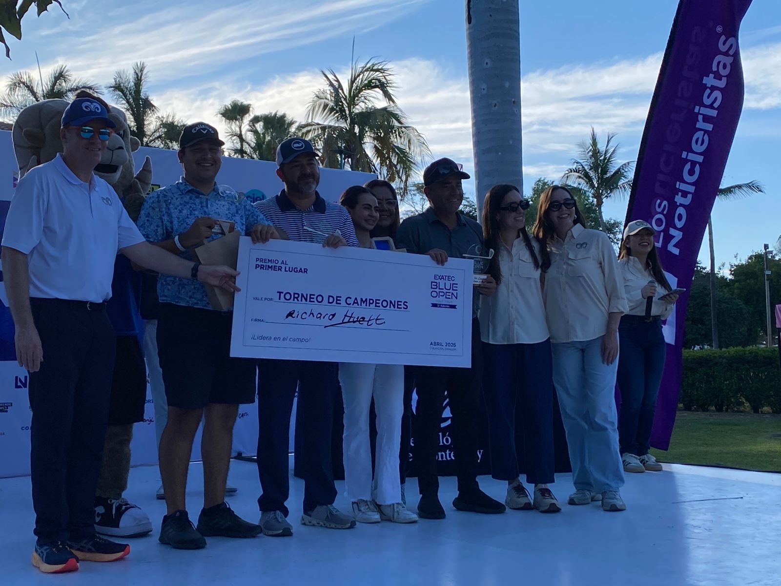 Premiación de Torneo de Golf Exatec Blue Open