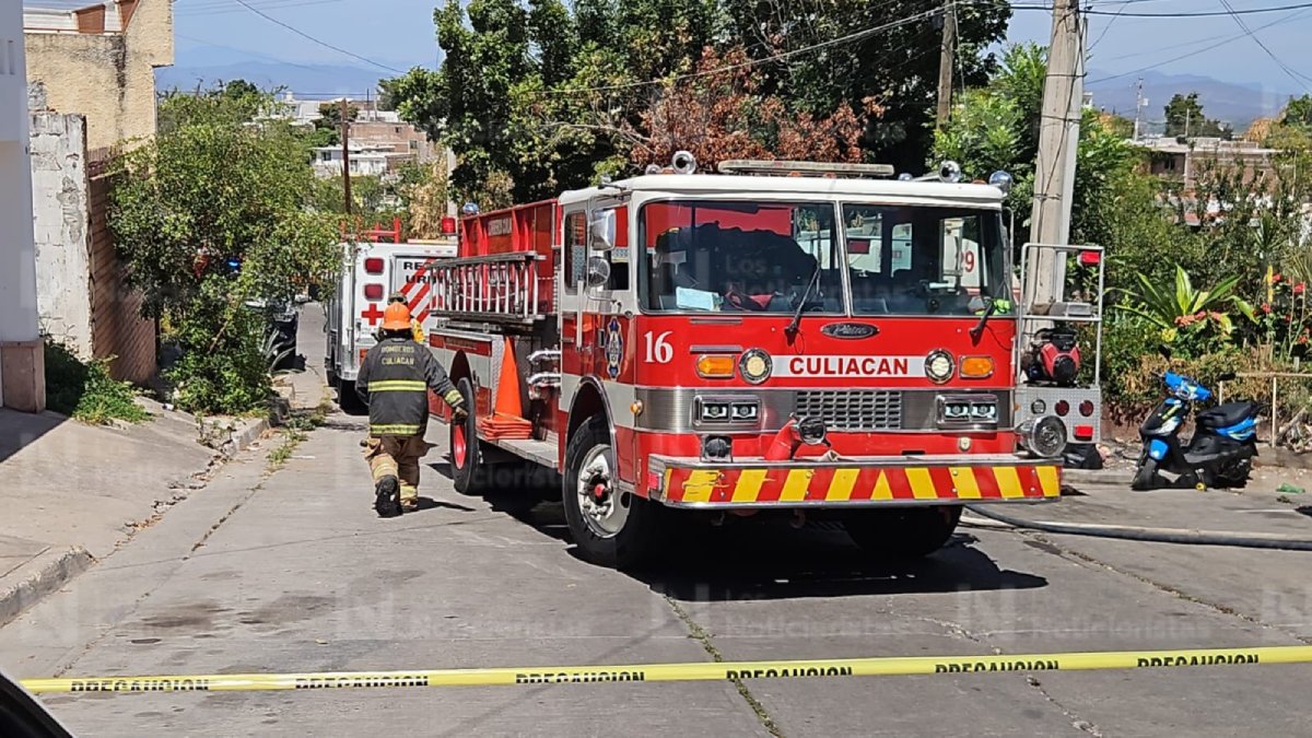 explosion de condominios en culiacan bomberos