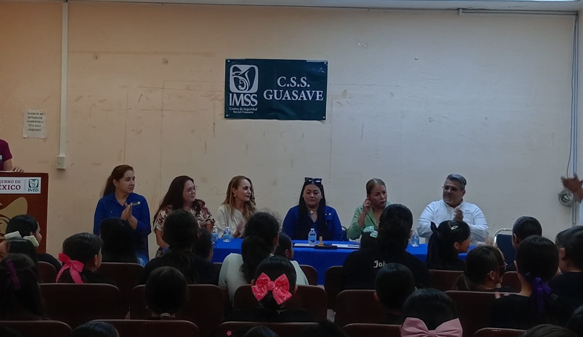 Exposición filatélica en IMSS Guasave