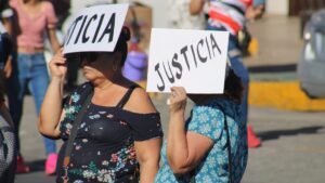 familiares y alumnos de entrenadores de futbol protestan en mazatlan justicia