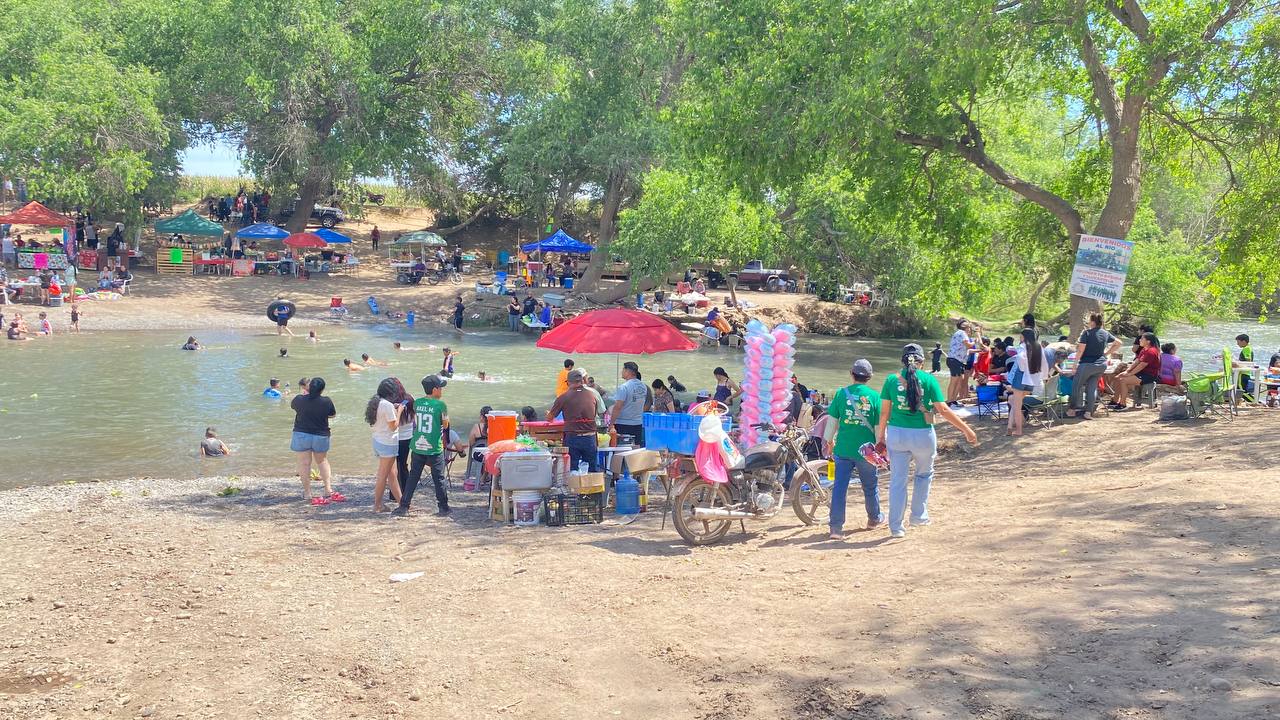 Familias de Guasave disfrutan de Plan del Río en jueves santo