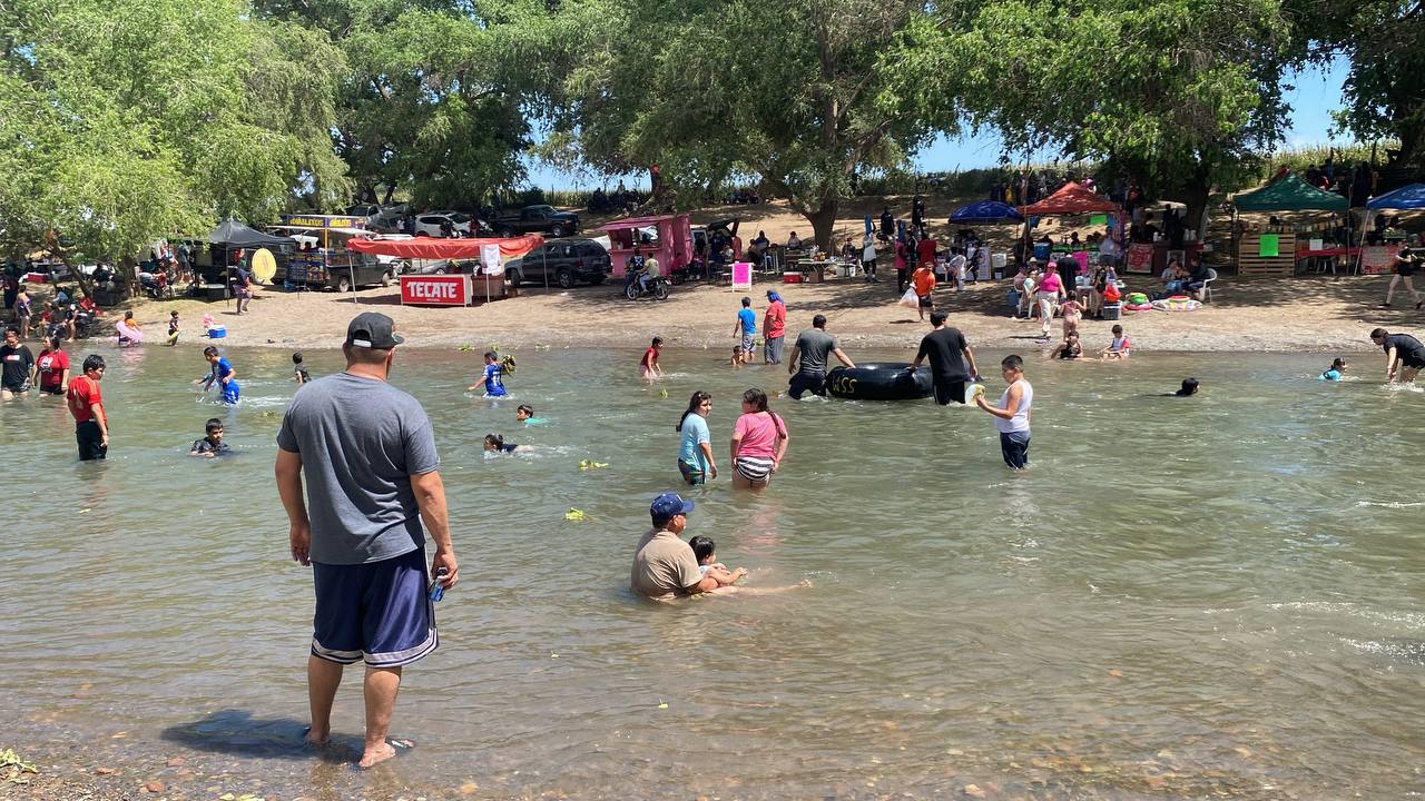 Familias de Guasave disfrutan de Plan del Río en jueves santo