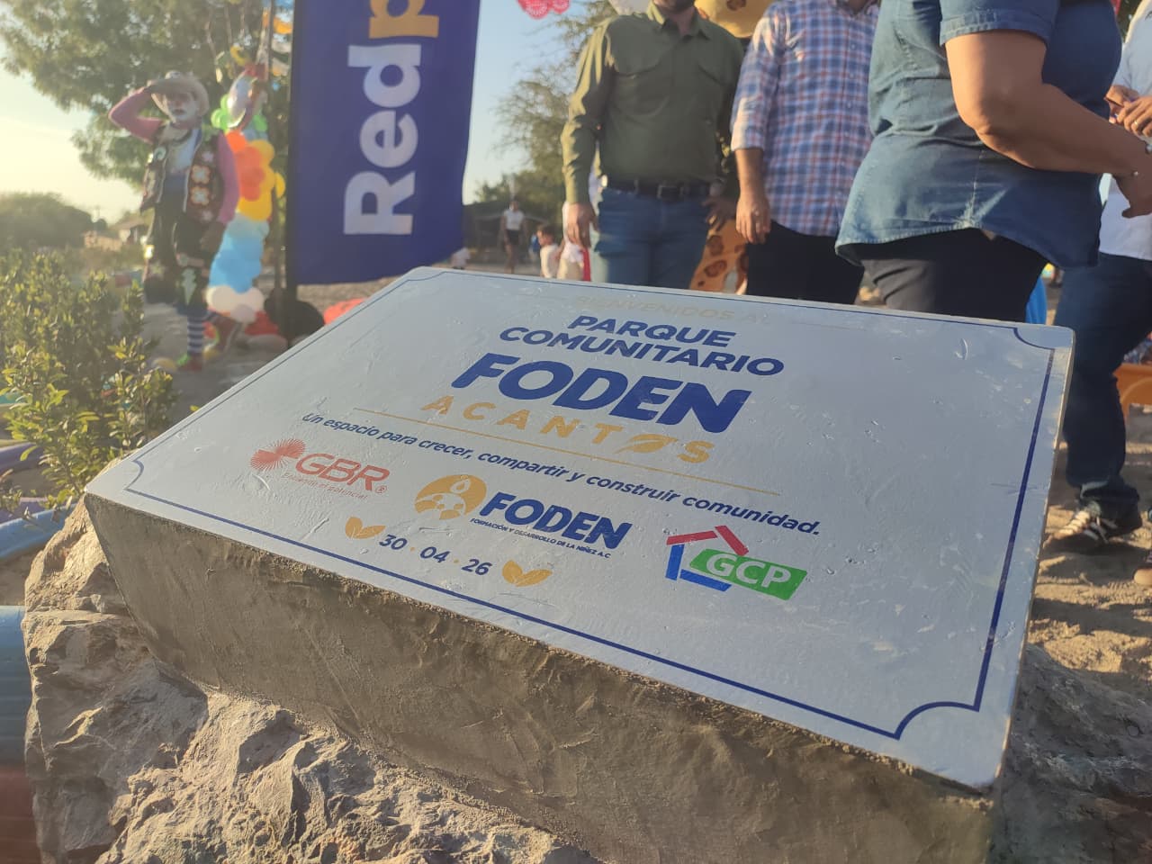FODEN rehabilita parque en invasión Los Acantos, en Mazatlán