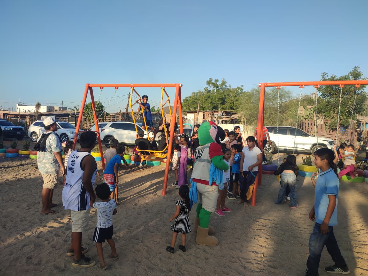 FODEN rehabilita parque en invasión Los Acantos, en Mazatlán