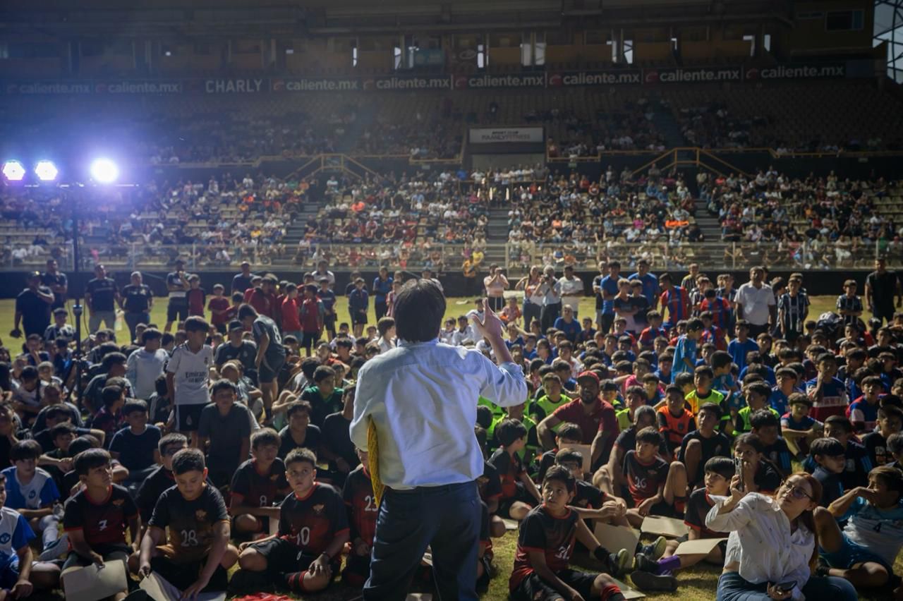 Gámez Mendívil anuncia el Mundialito Culiacán 2026