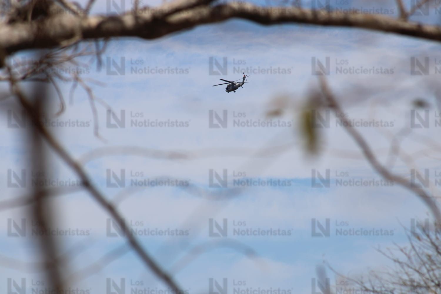 Helicóptero traslada a minero rescatado al HG de Mazatlán