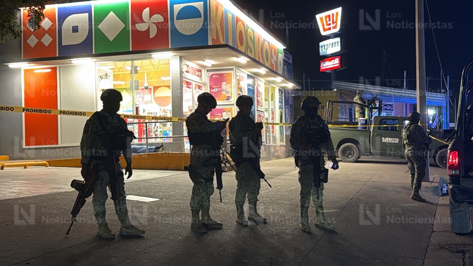 Hombre ejecutado afuera de una tienda Kiosko de Culiacán, en los límites de las colonias Aquiles Serdán y Esthela Ortiz