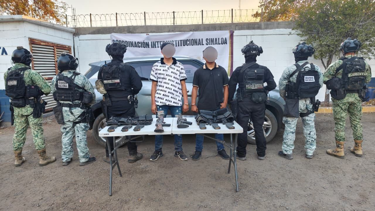 Hombres armados detenidos en Navolato, Sin.