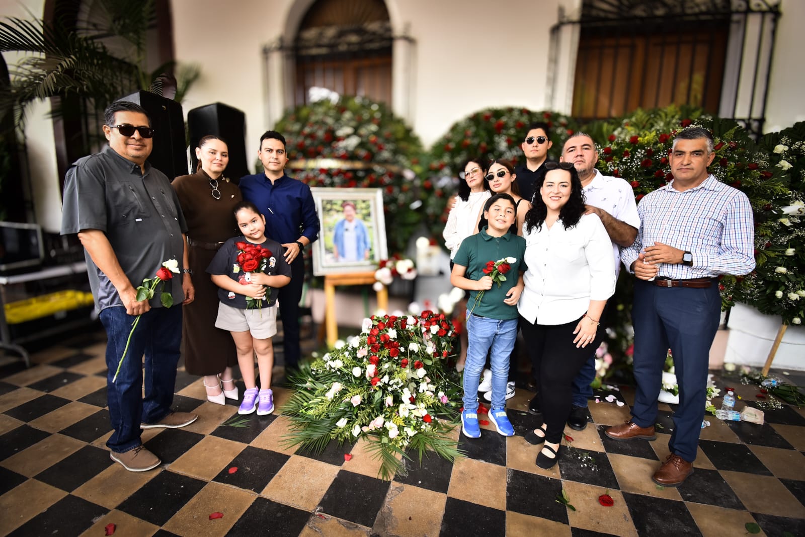 Emotivo homenaje póstumo a la trayectoria de Jesús Guadalupe Salazar “Fanny”